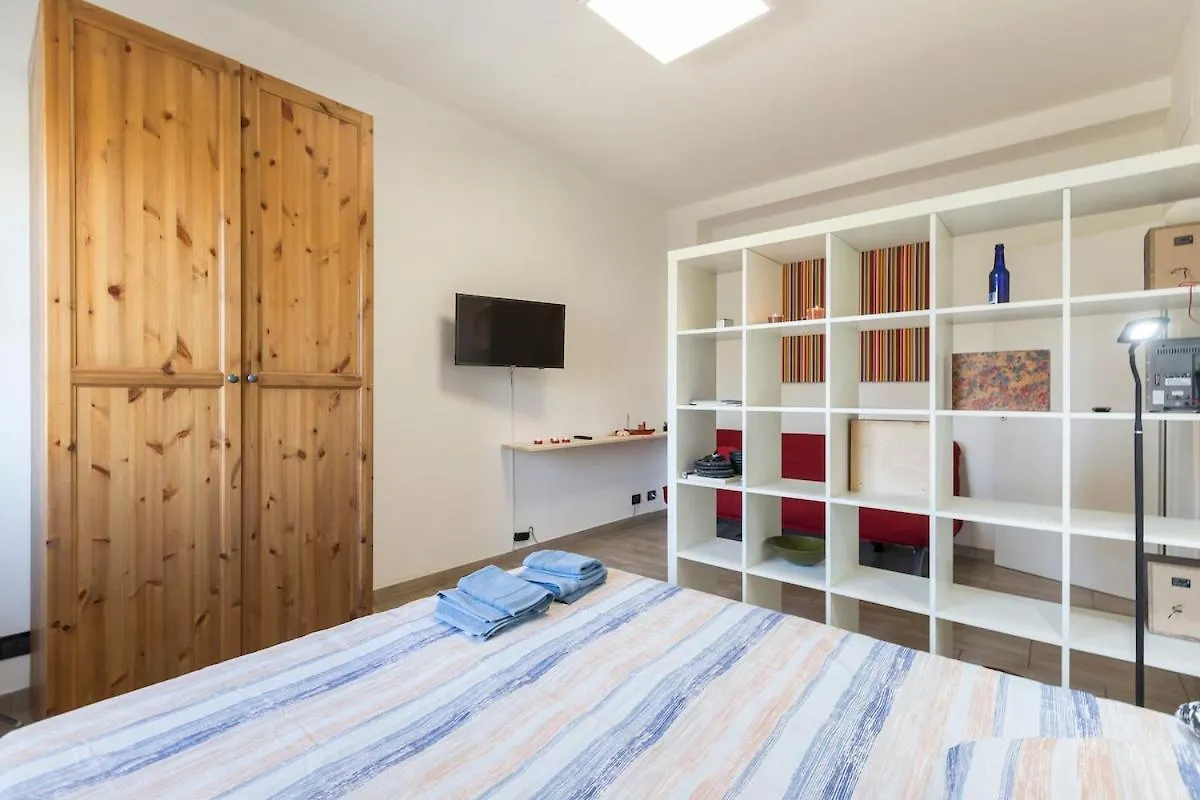 Cozy Apartment In Front Of Naviglio Grande Milão