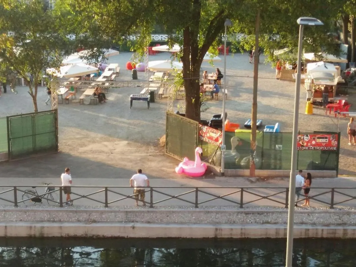 Cozy Apartment In Front Of Naviglio Grande Milão Itália