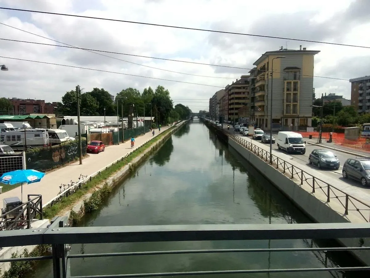 Cozy Apartment In Front Of Naviglio Grande Milão