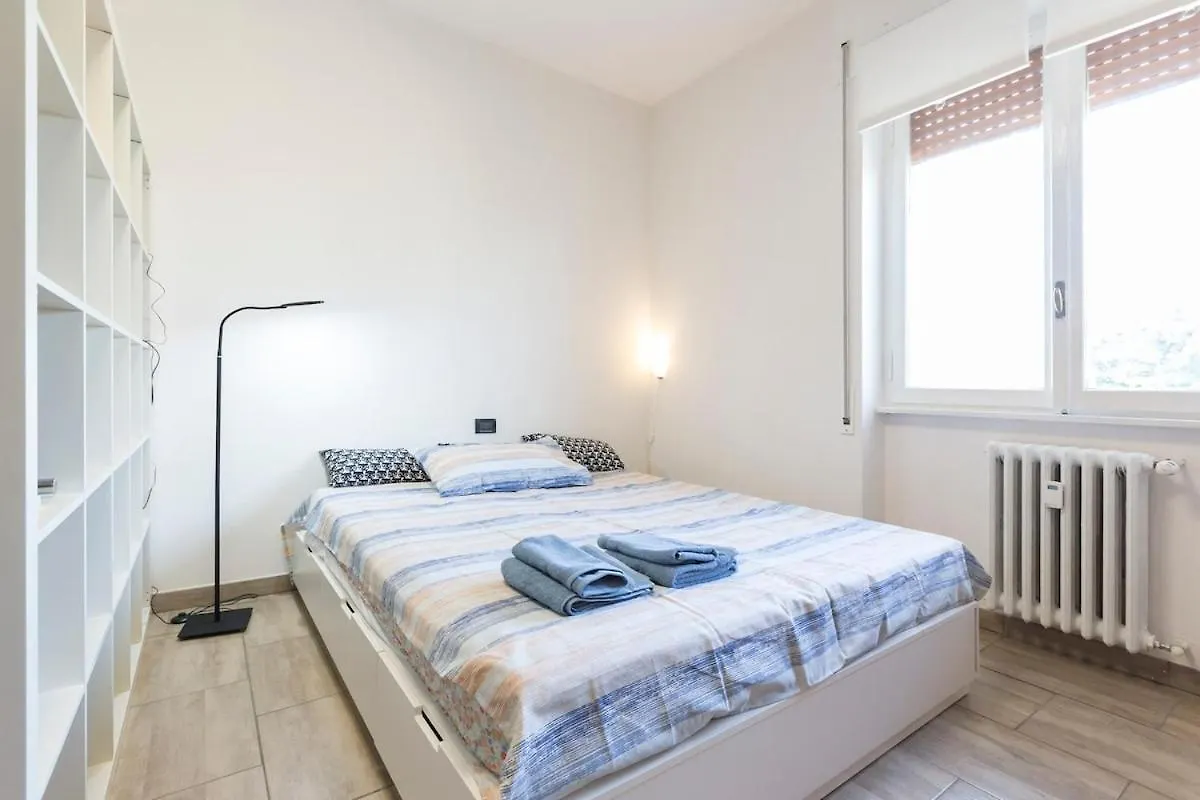 Cozy Apartment In Front Of Naviglio Grande Milão