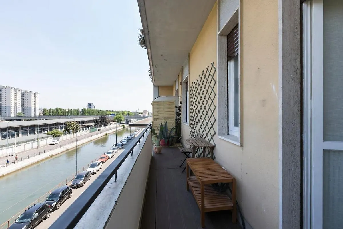 Cozy Apartment In Front Of Naviglio Grande Μιλάνο